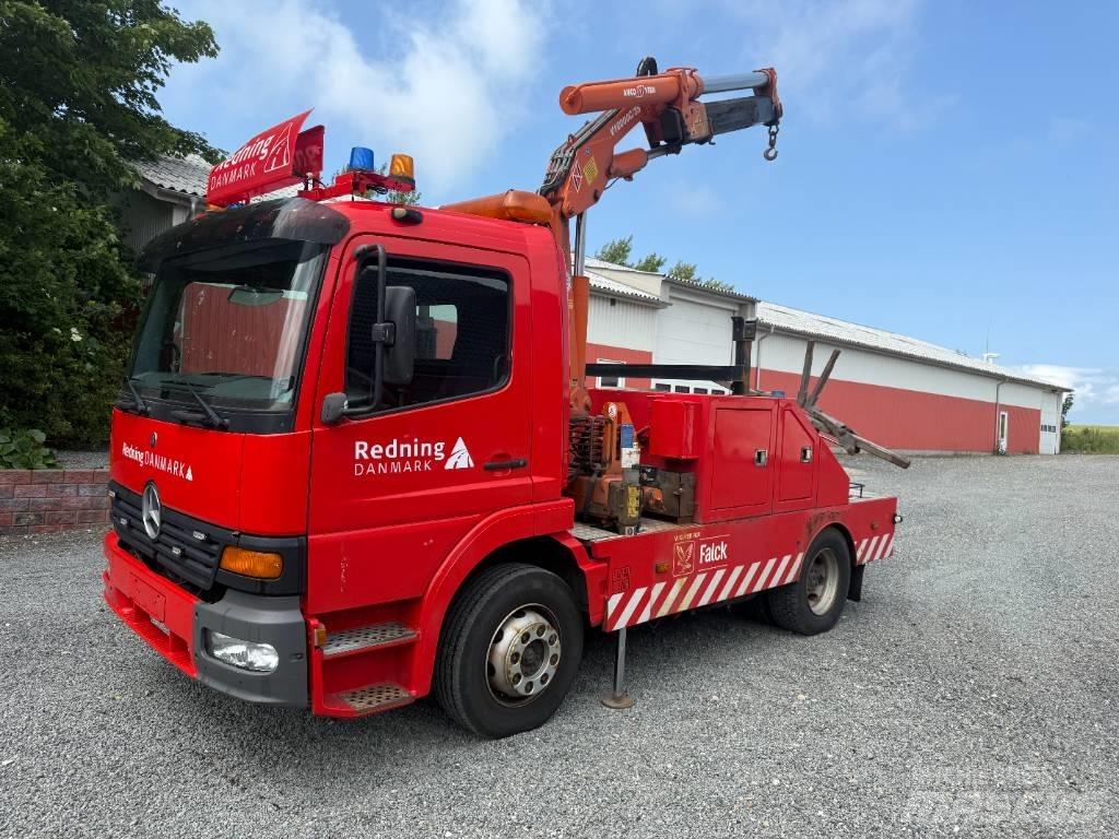 Mercedes-Benz 1317 Autotransportere / Knæklad