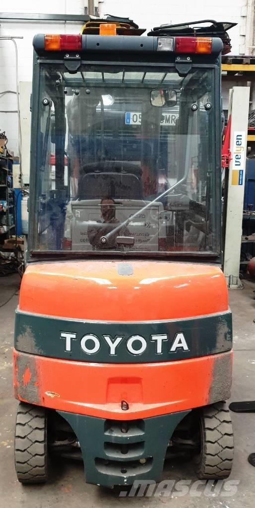 Toyota 7 FBMF 25 El gaffeltrucks
