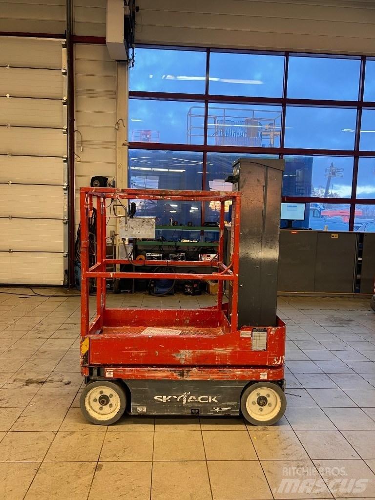 SkyJack SJ 16 Søjlelifte