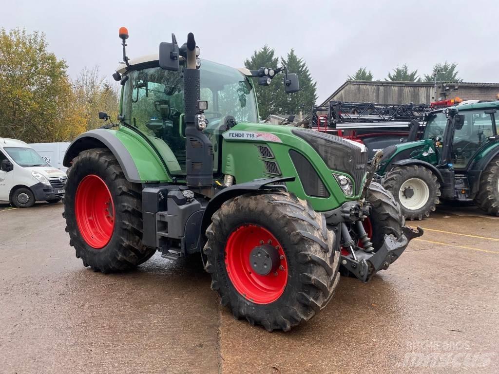 Fendt 718 Traktorer