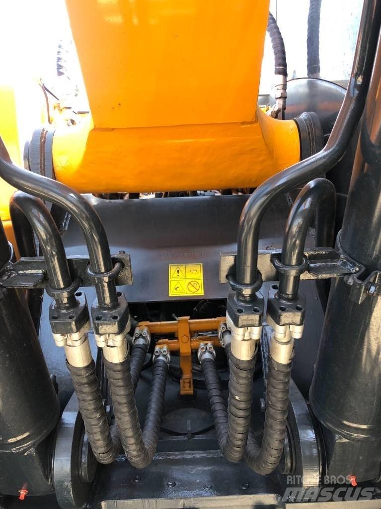 Hyundai R220-9s Gravemaskiner på larvebånd