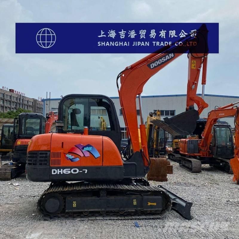 Doosan DH 60-7 Gravemaskiner på larvebånd