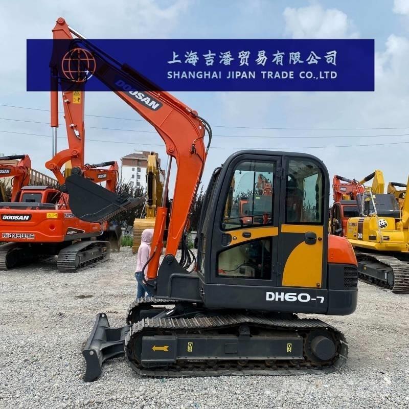 Doosan DH 60-7 Gravemaskiner på larvebånd