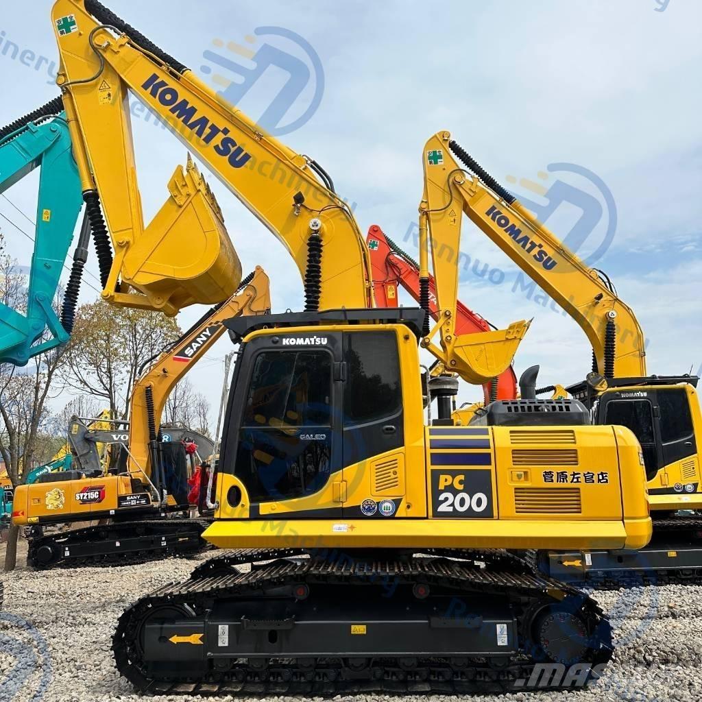 Komatsu PC200-8 Gravemaskiner på larvebånd