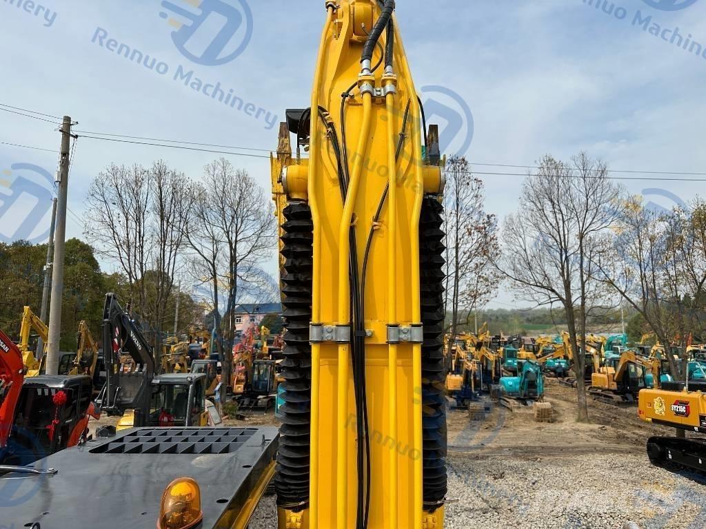 Komatsu PC200-8 Gravemaskiner på larvebånd