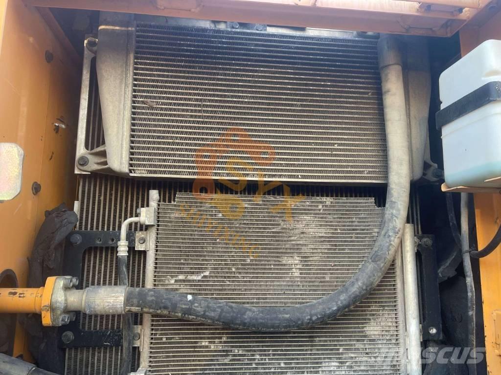 Hyundai Robex 225 Gravemaskiner på larvebånd