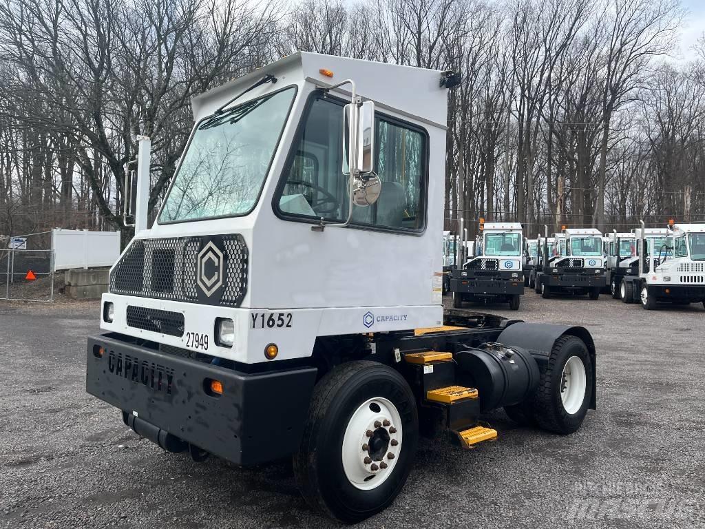 Capacity TJ5000 Terminaltraktorer
