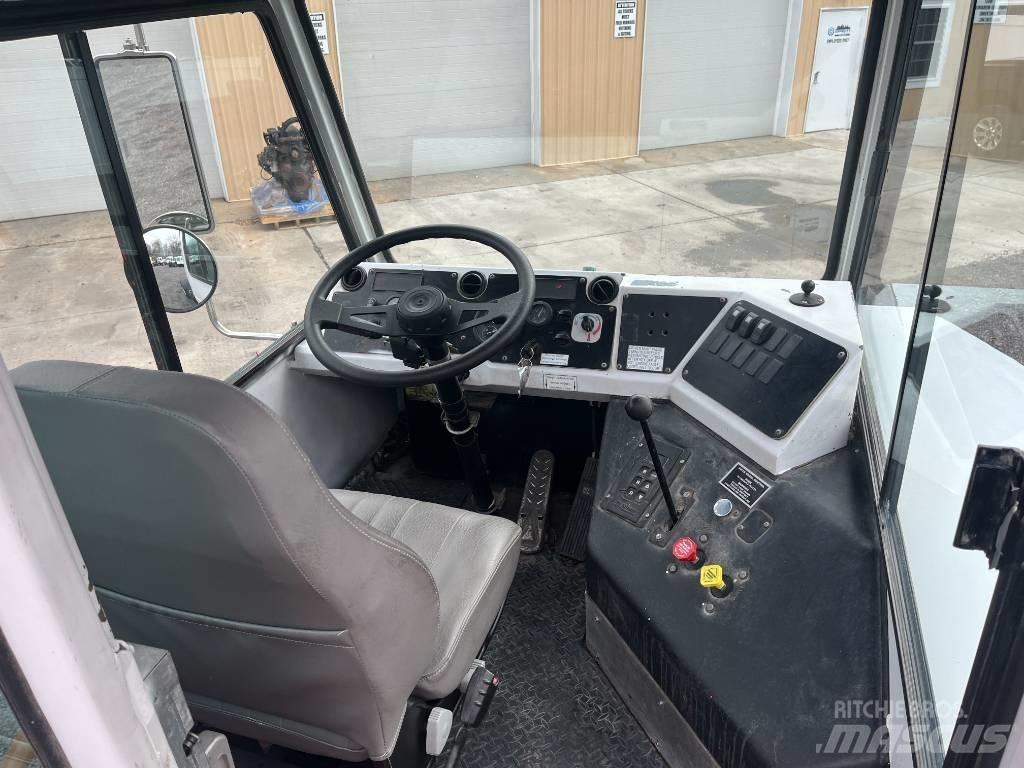 Capacity TJ5000 Terminaltraktorer