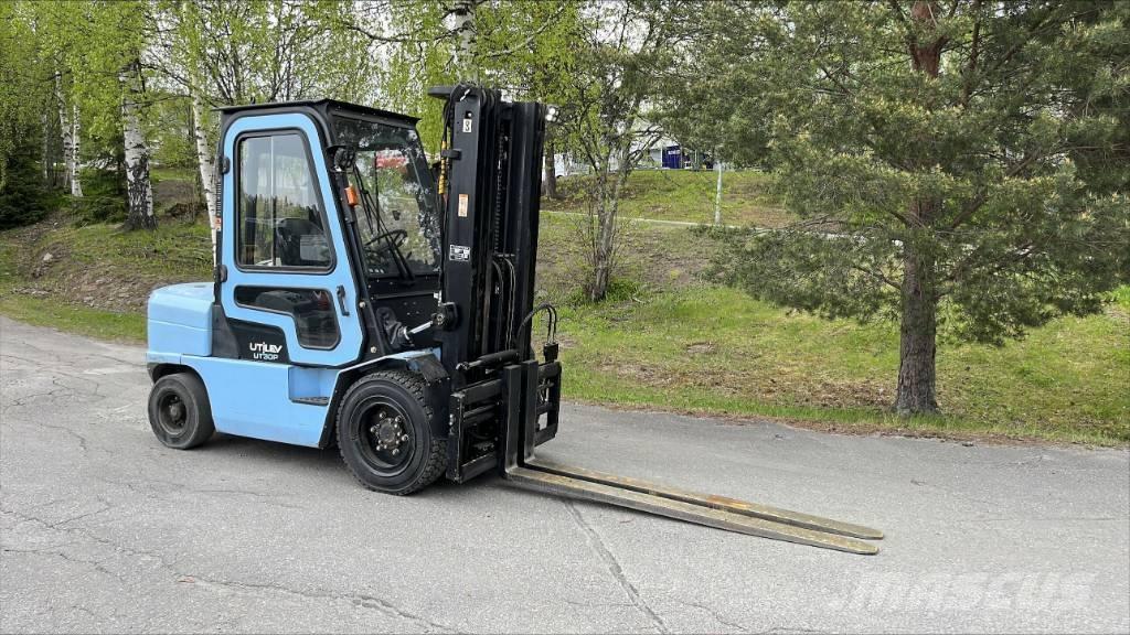 Utilev UT 30 PD Diesel gaffeltrucks