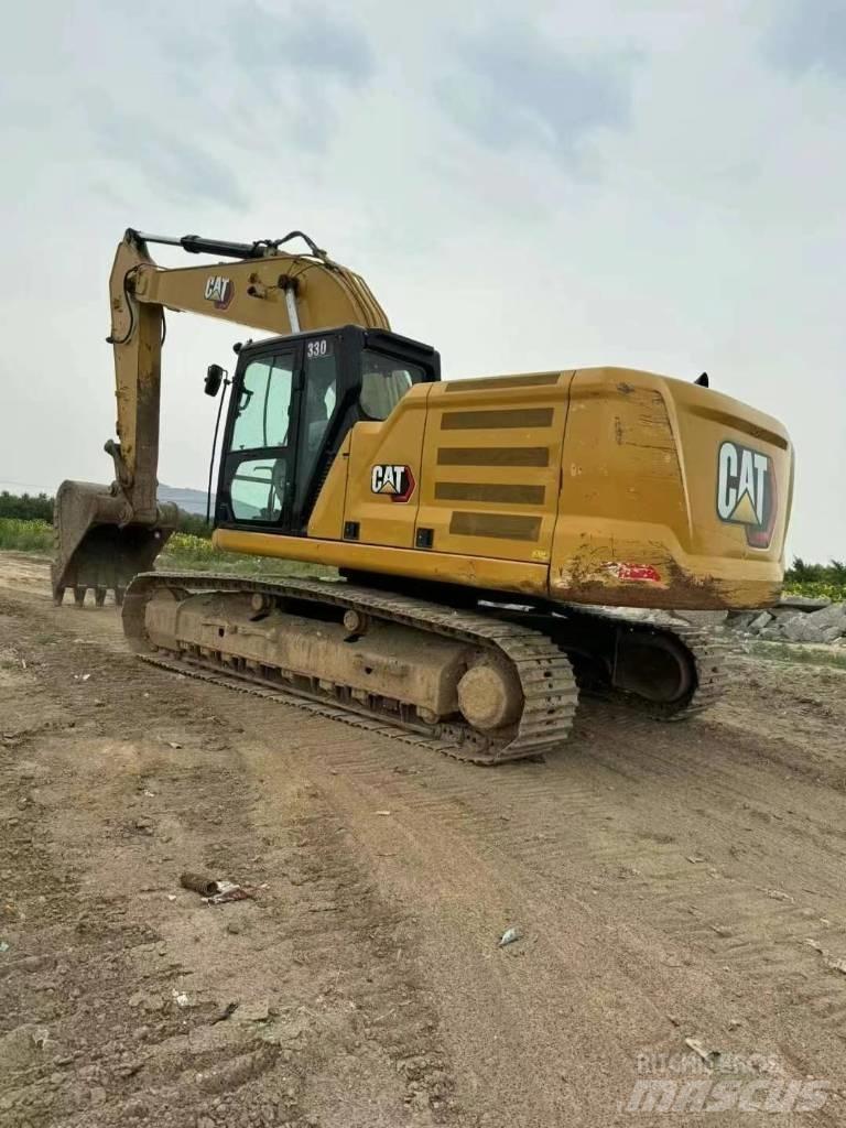 CAT 330 Gravemaskiner på larvebånd