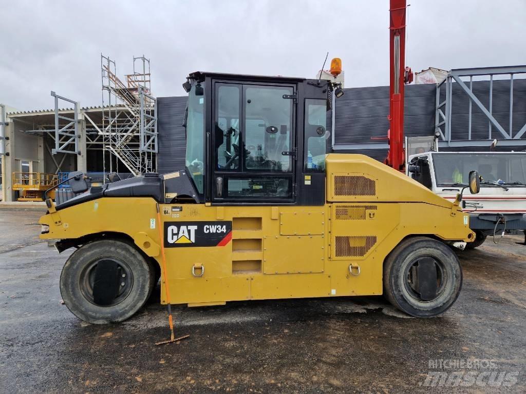 CAT CW34 Tromle med luftdæk