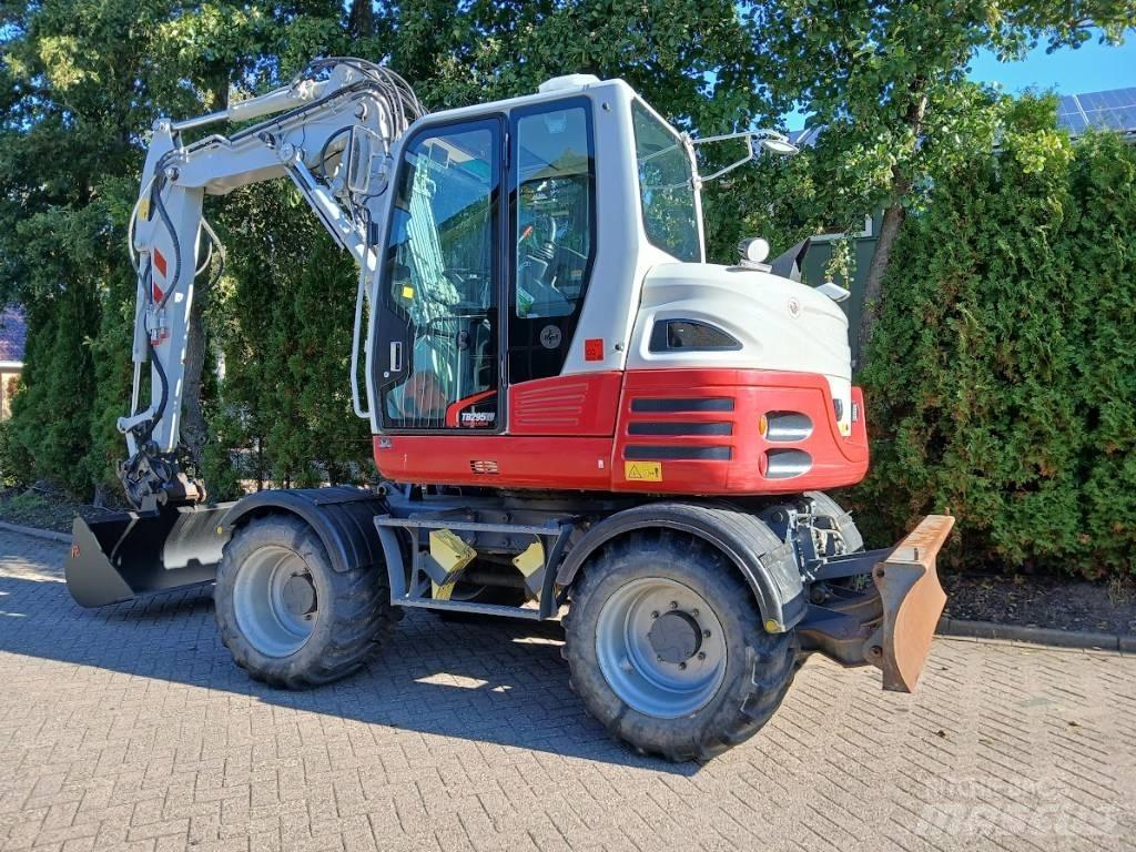 Takeuchi TB 295 W Gravemaskiner på hjul