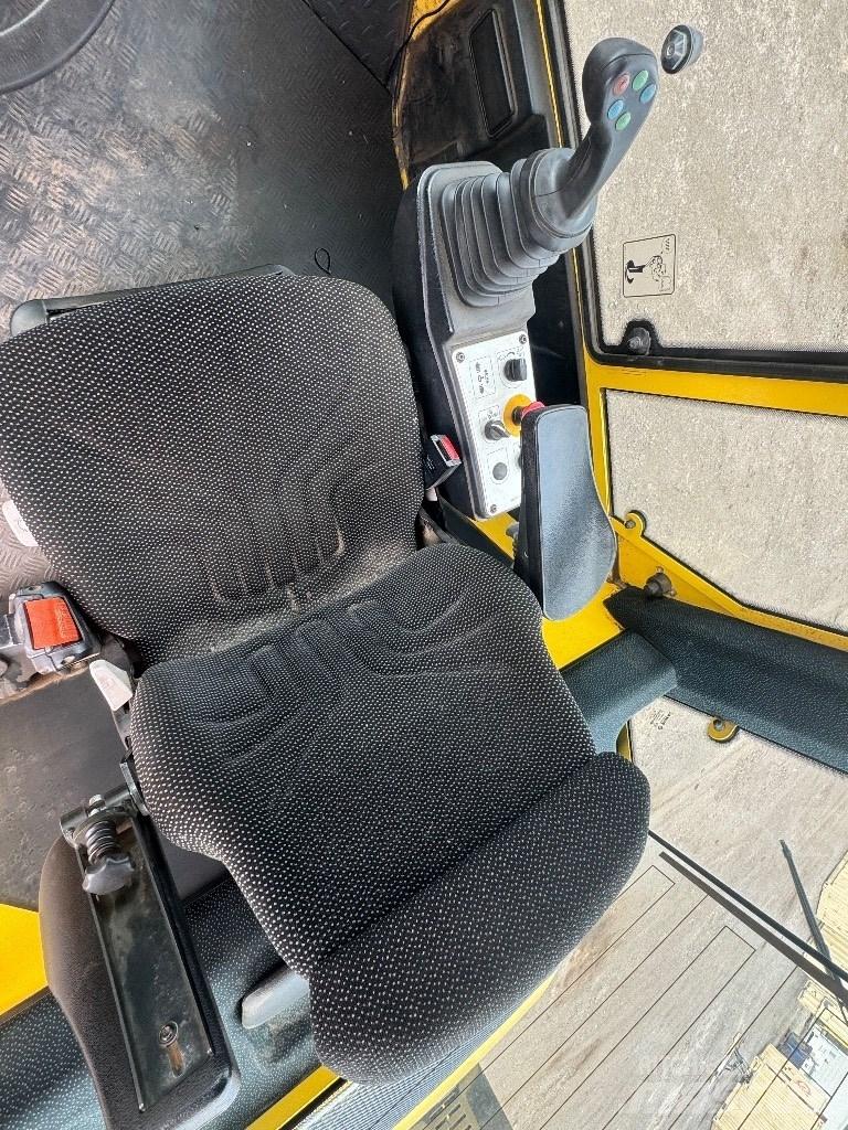 Bomag BW 216 D H-4 Enkelt tromle