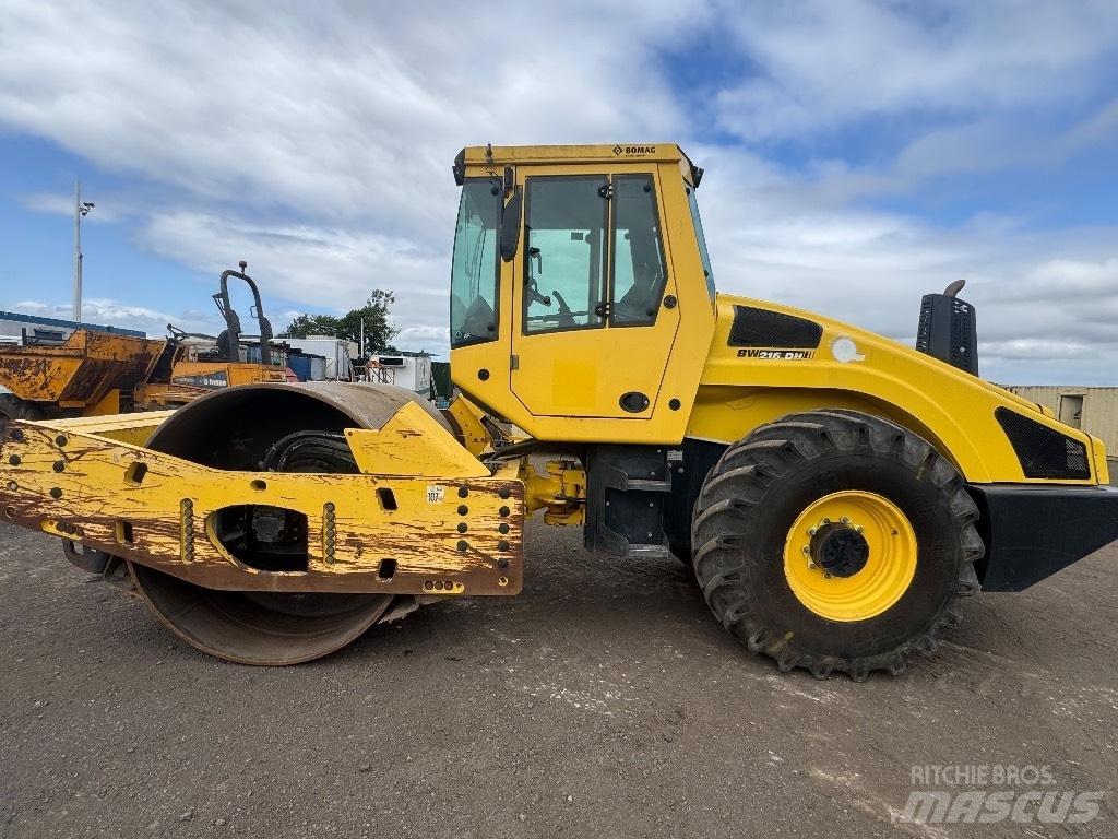 Bomag BW 216 D H-4 Enkelt tromle