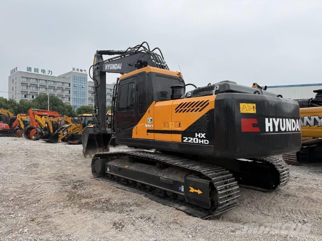 Hyundai HX220 Gravemaskiner på larvebånd