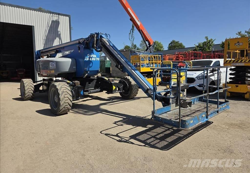 Genie ZX 135/70 Bomlifte med knækarm