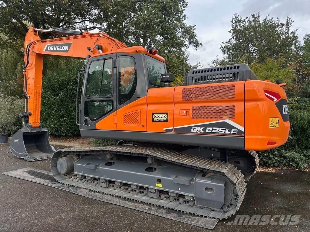 Develon DX 225 LC-7M Gravemaskiner på larvebånd