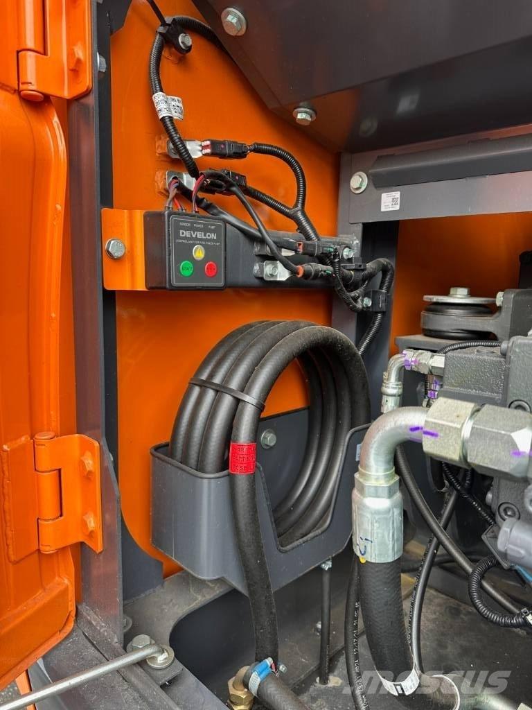 Develon DX 225 LC-7M Gravemaskiner på larvebånd