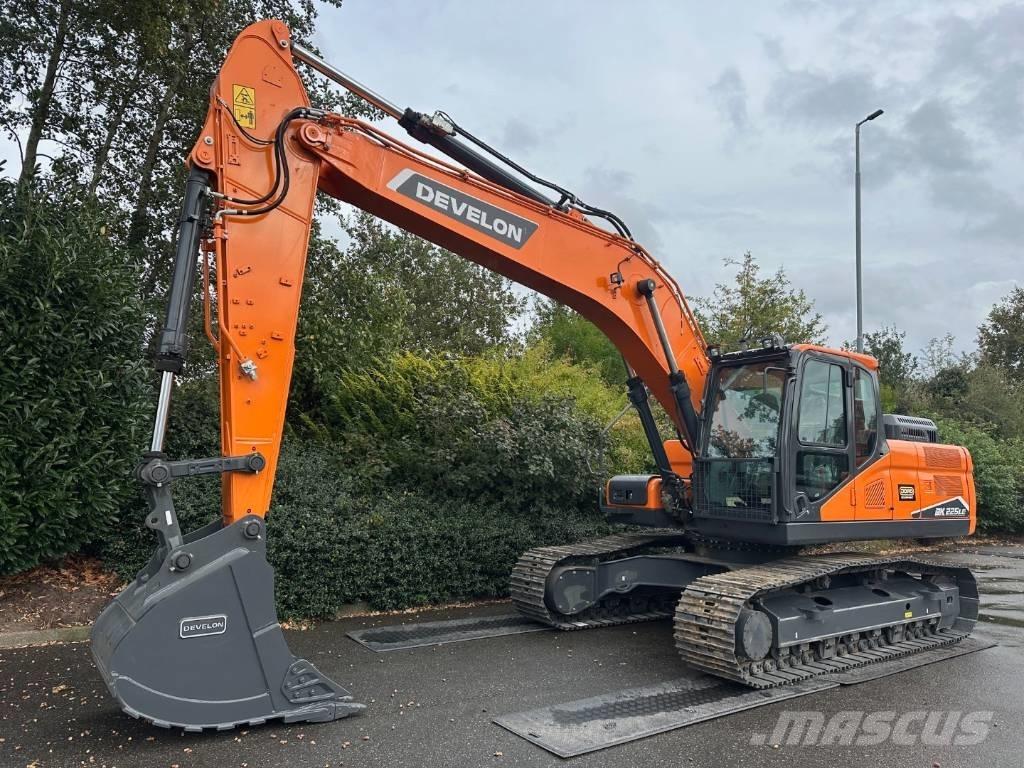 Develon DX 225 LC-7M Gravemaskiner på larvebånd