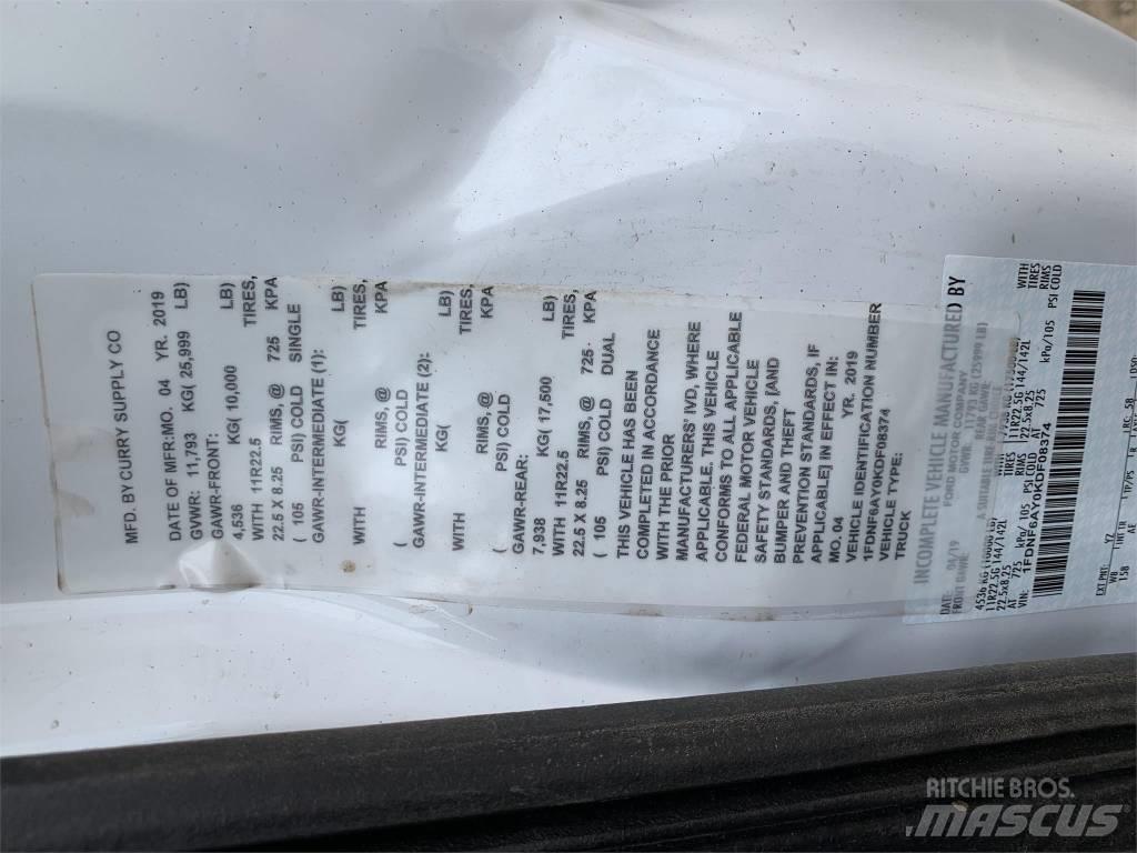 Ford F 650 XL SD Tankvogne - vand