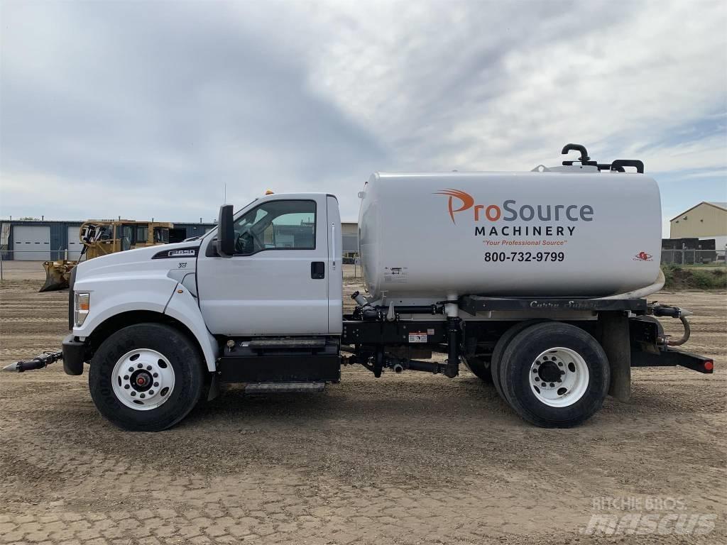 Ford F 650 XL SD Tankvogne - vand