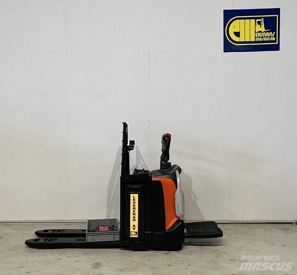 BT Truck LPE220 El-palleløftere med platform