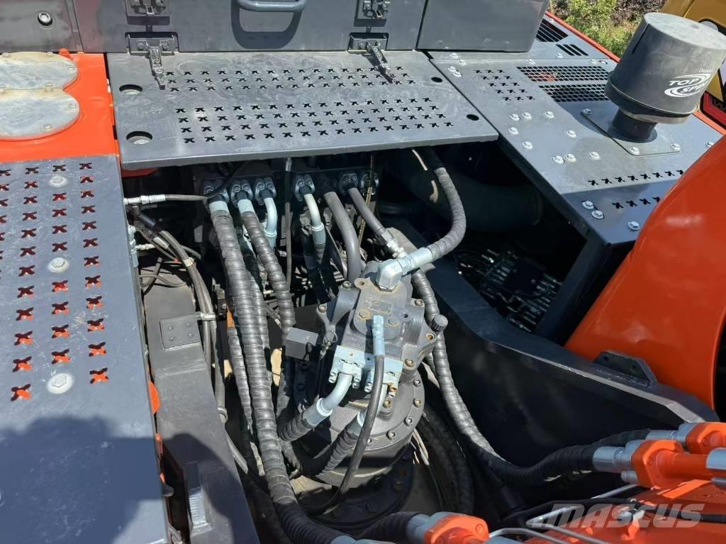Doosan DX 340 Gravemaskiner på larvebånd
