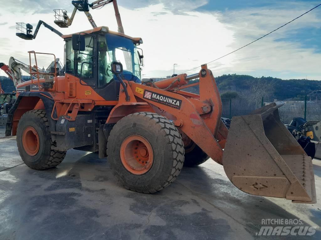 Doosan DL 300 Læssemaskiner på hjul
