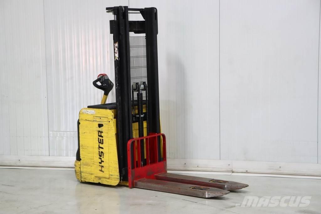 Hyster S1.4 ILAC Gaffelstabler med gående fører