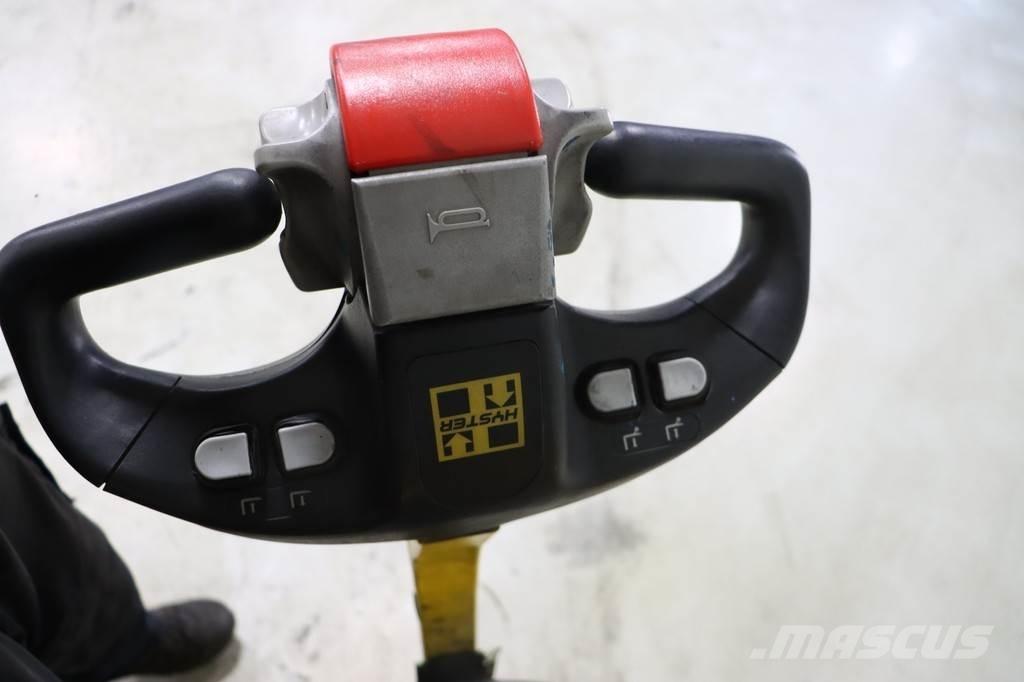 Hyster S1.4 ILAC Gaffelstabler med gående fører