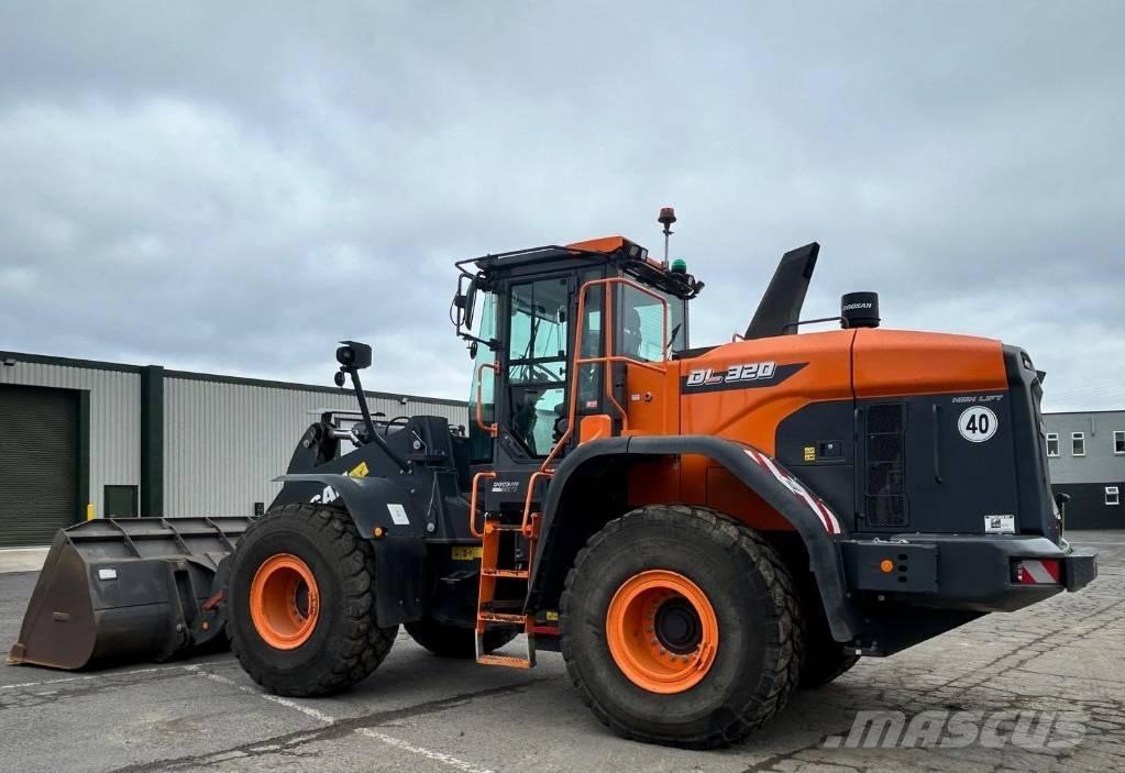 Doosan DL 320-7 Læssemaskiner på hjul