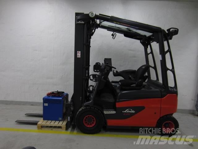 Linde E25R El gaffeltrucks