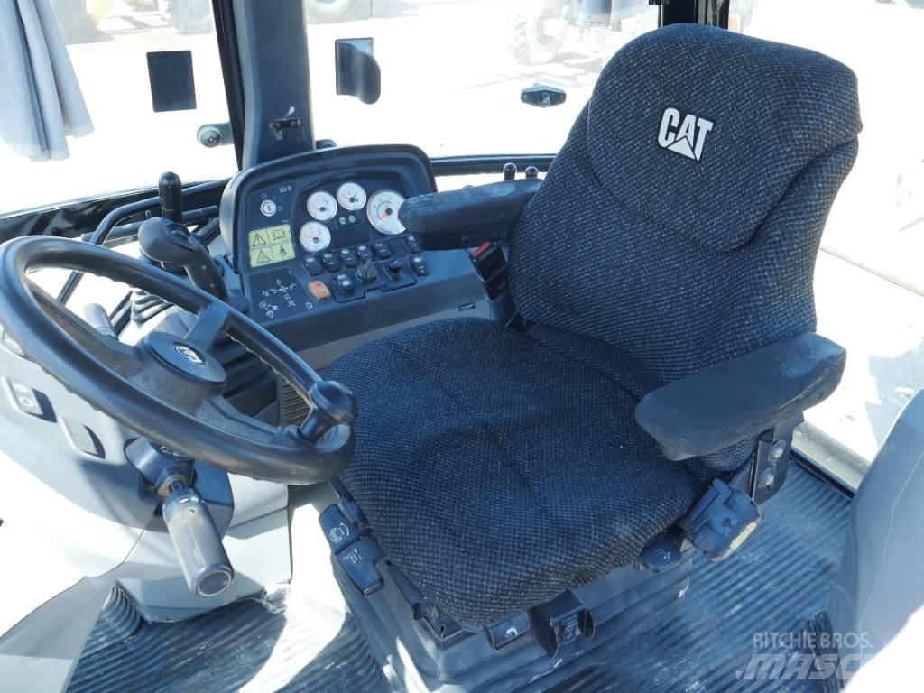 CAT 442 E Rendegravere