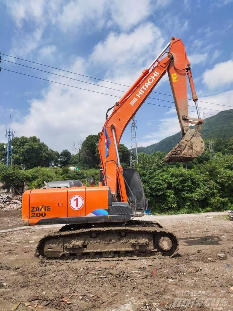 Hitachi EX 200-5 Gravemaskiner på larvebånd