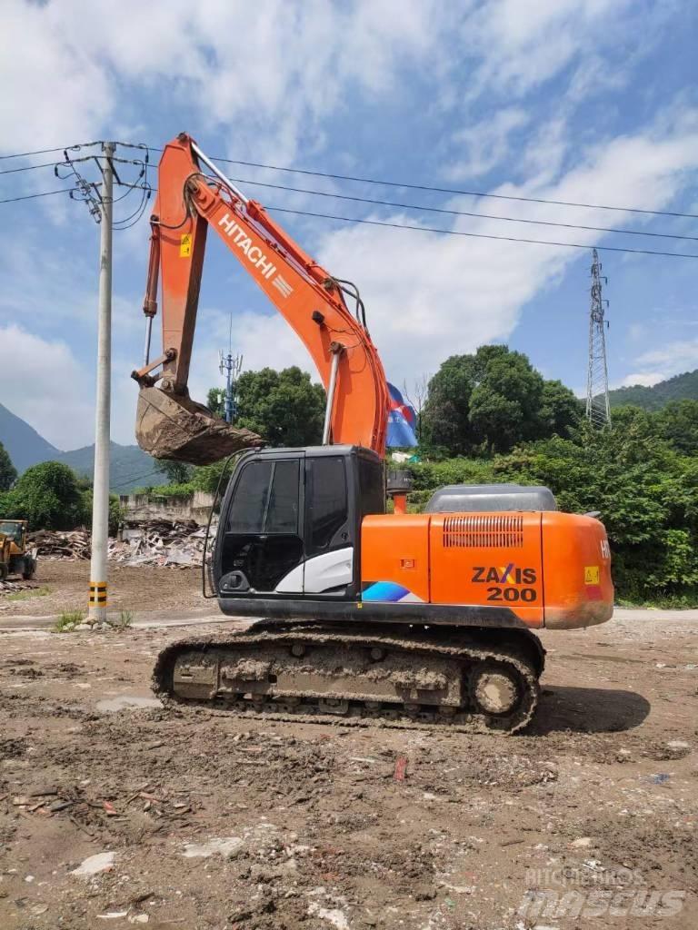 Hitachi EX 200-5 Gravemaskiner på larvebånd