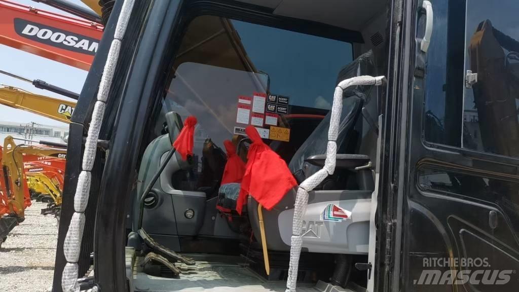 CAT 320 Gravemaskiner på larvebånd