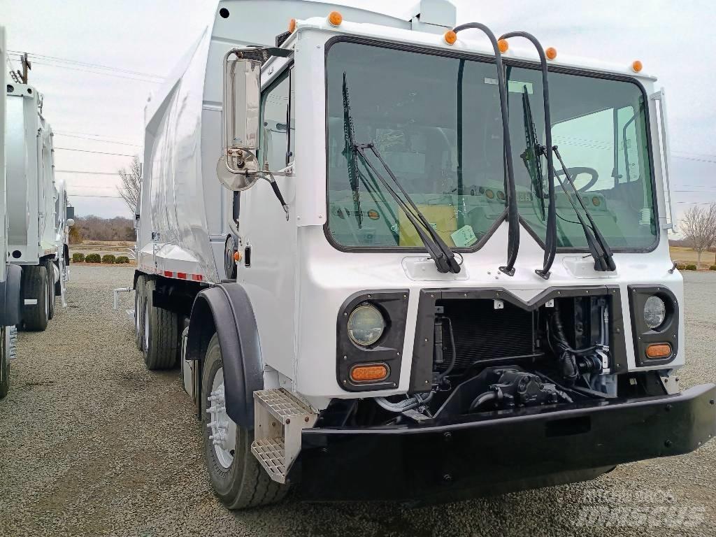 Mack MRU613 Renovationslastbiler