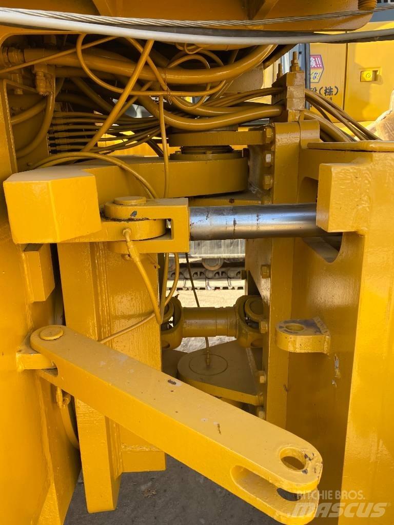 CAT 826 G Jordvibrationstromler