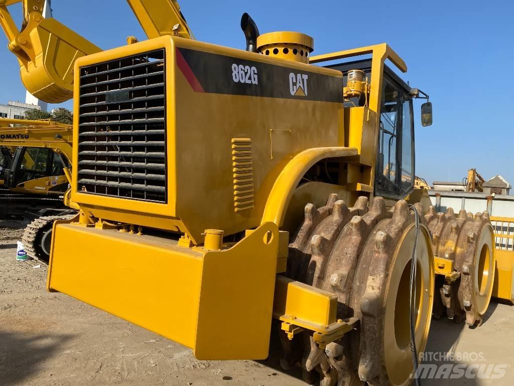 CAT 826 G Jordvibrationstromler