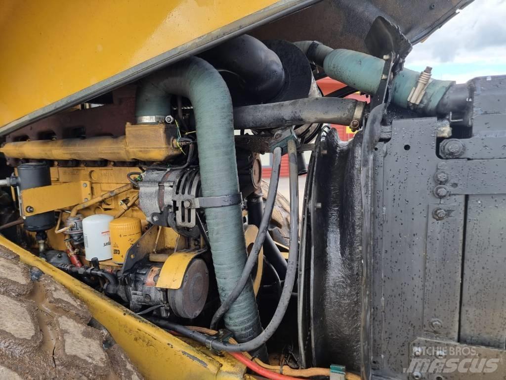 CAT CS 683 E Enkelt tromle