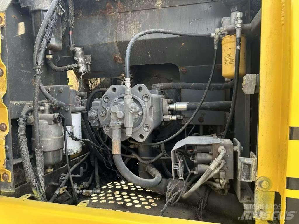 Sumitomo SH200-5 Gravemaskiner på larvebånd