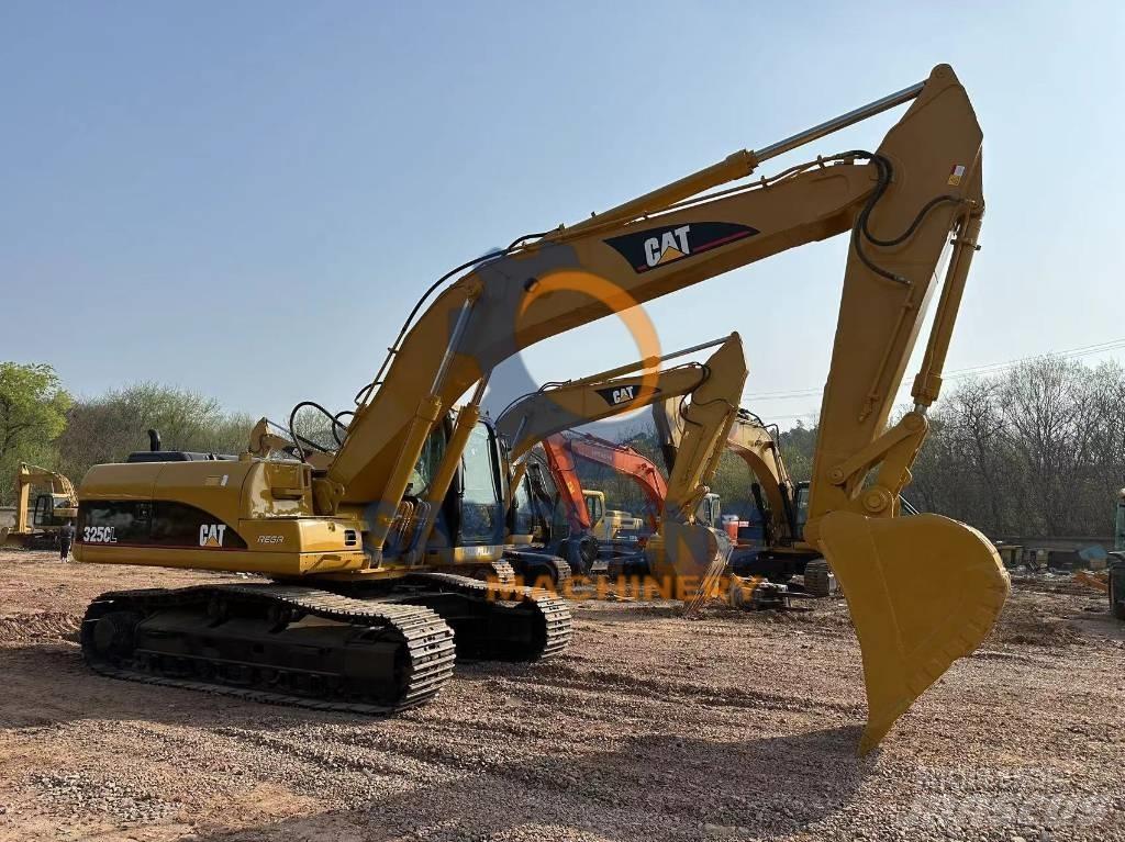 CAT 325 CL Gravemaskiner på larvebånd