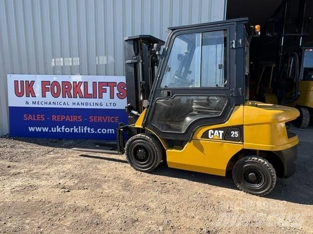CAT DP 25 NT Diesel gaffeltrucks