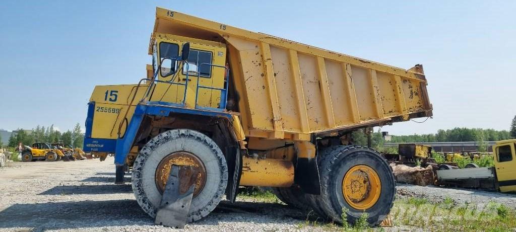 Belaz 75473 Knækstyrede dumpere
