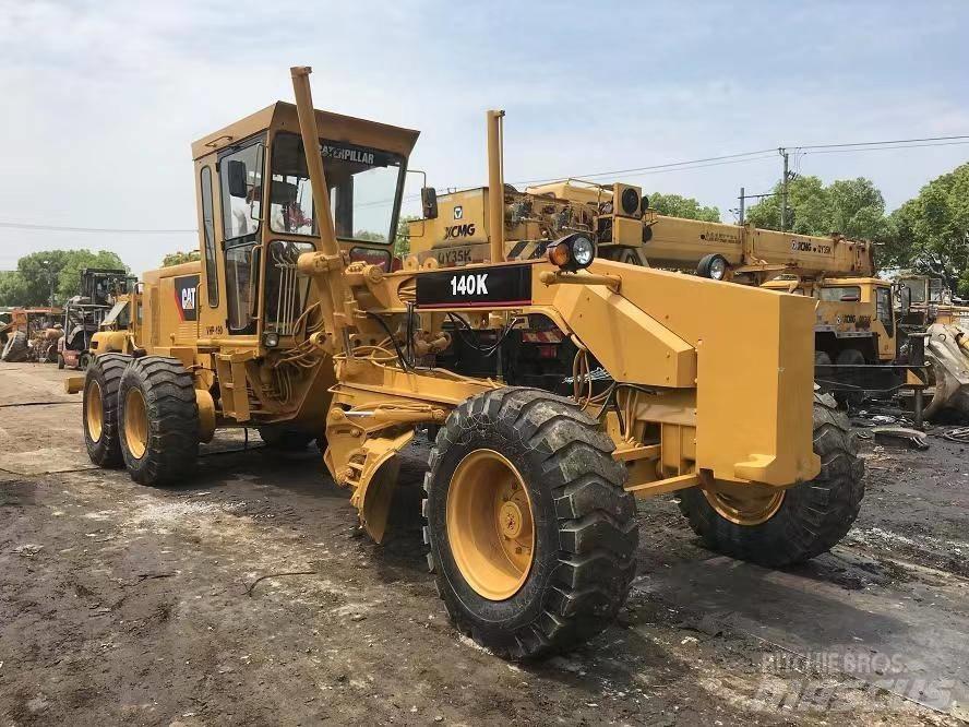 CAT 140 Vejhøvle / Gradere
