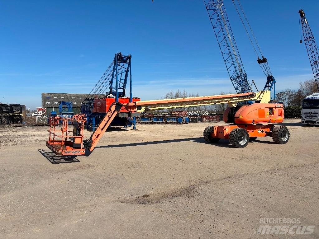 JLG 860 SJ Teleskoplifte