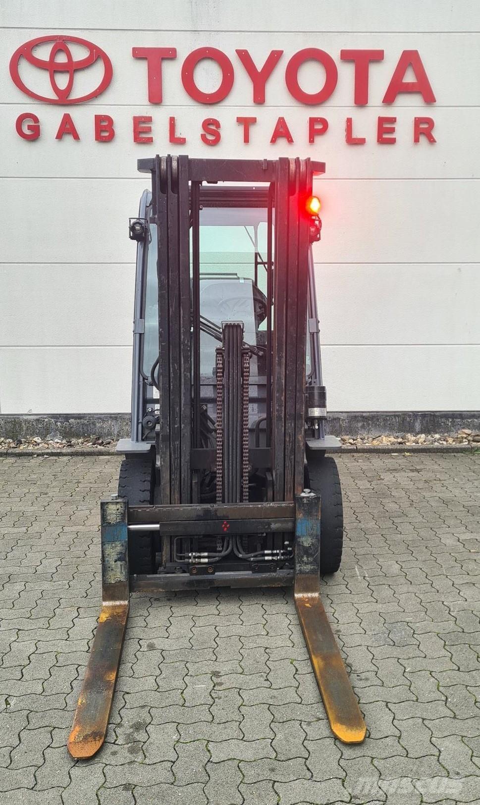 Toyota 02-8FGF25 LPG gaffeltrucks