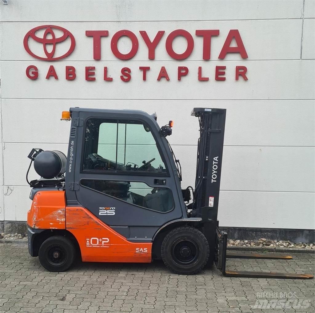 Toyota 02-8FGF25 LPG gaffeltrucks