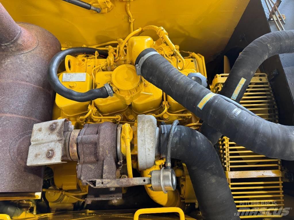 Komatsu PW 160 ES-7K Gravemaskiner på hjul