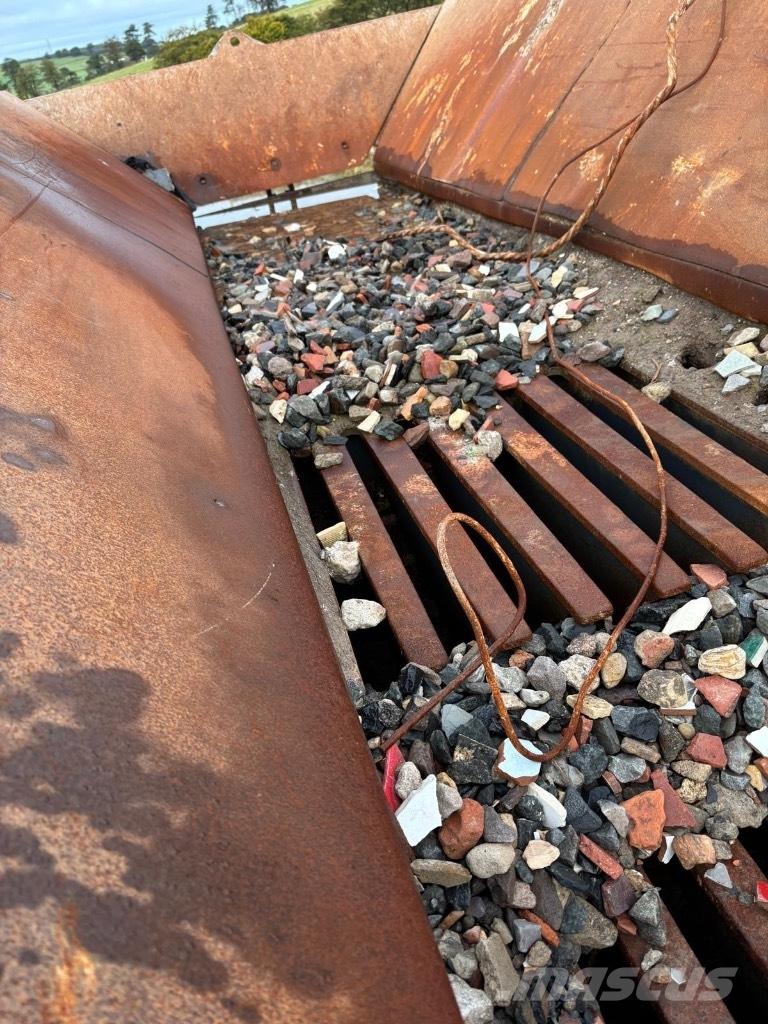 Sandvik QJ 241 Mobile knusere